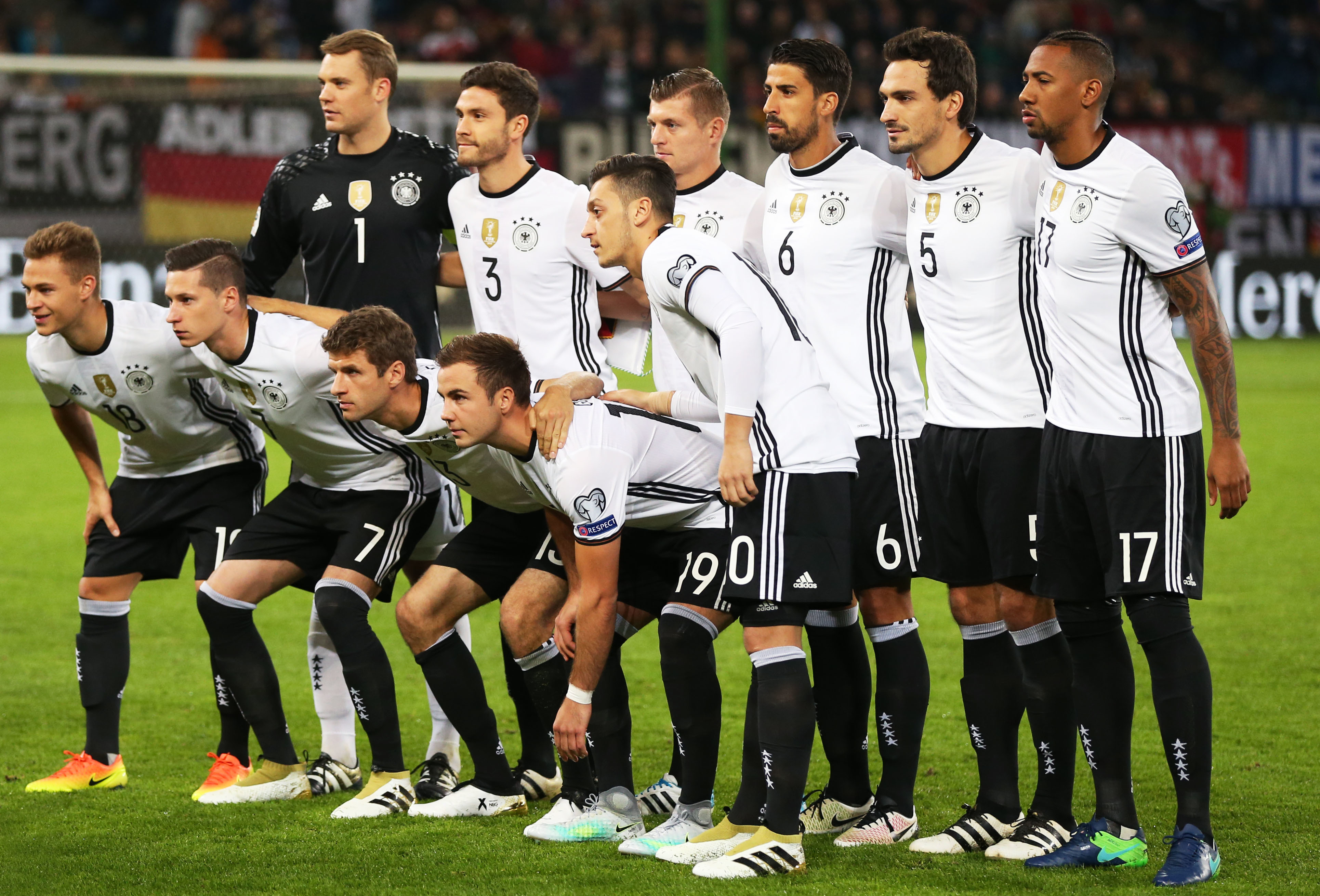 整个团队的 整个团队的