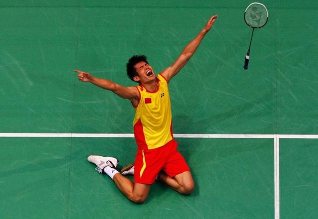 效力多年 效力多年