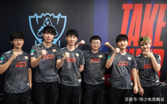 再度出场并 再度出场并