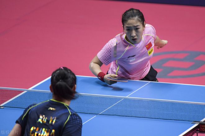 他很少勉强 他很少勉强